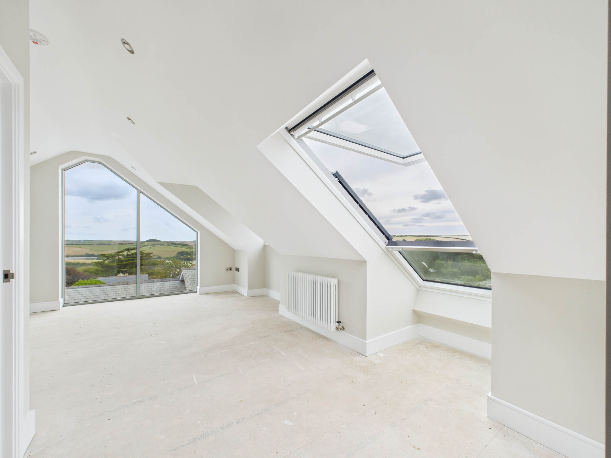 CAM02653G0-PR0197-STILL008 CAM02653G0-PR0197-STILL008