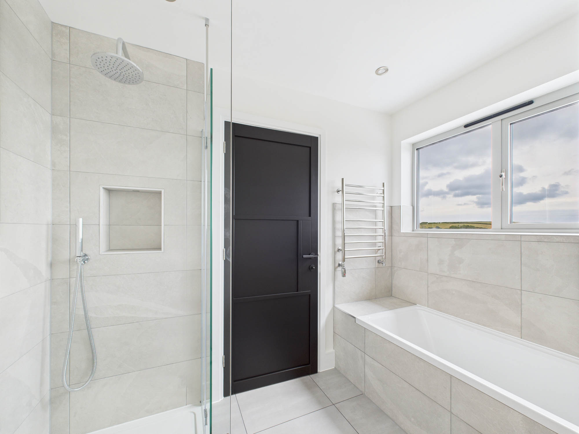 CAM02653G0-PR0197-STILL031 CAM02653G0-PR0197-STILL031